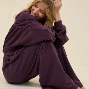 Aerie Cool Berry Lounge Set